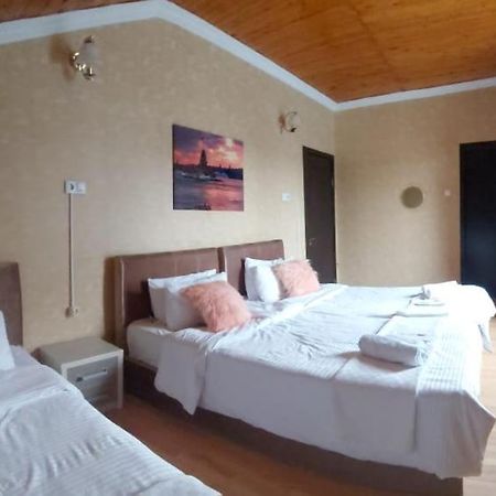 Hirmas Hotel Tbilisi Exterior photo