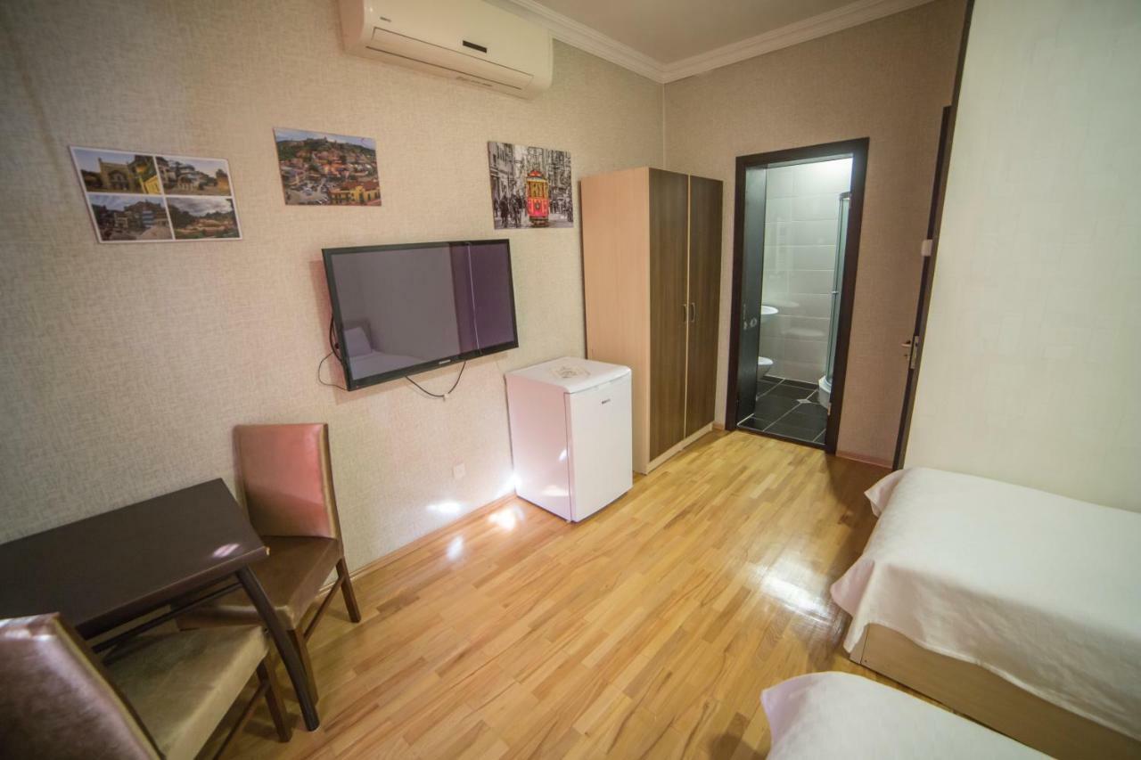 Hirmas Hotel Tbilisi Exterior photo